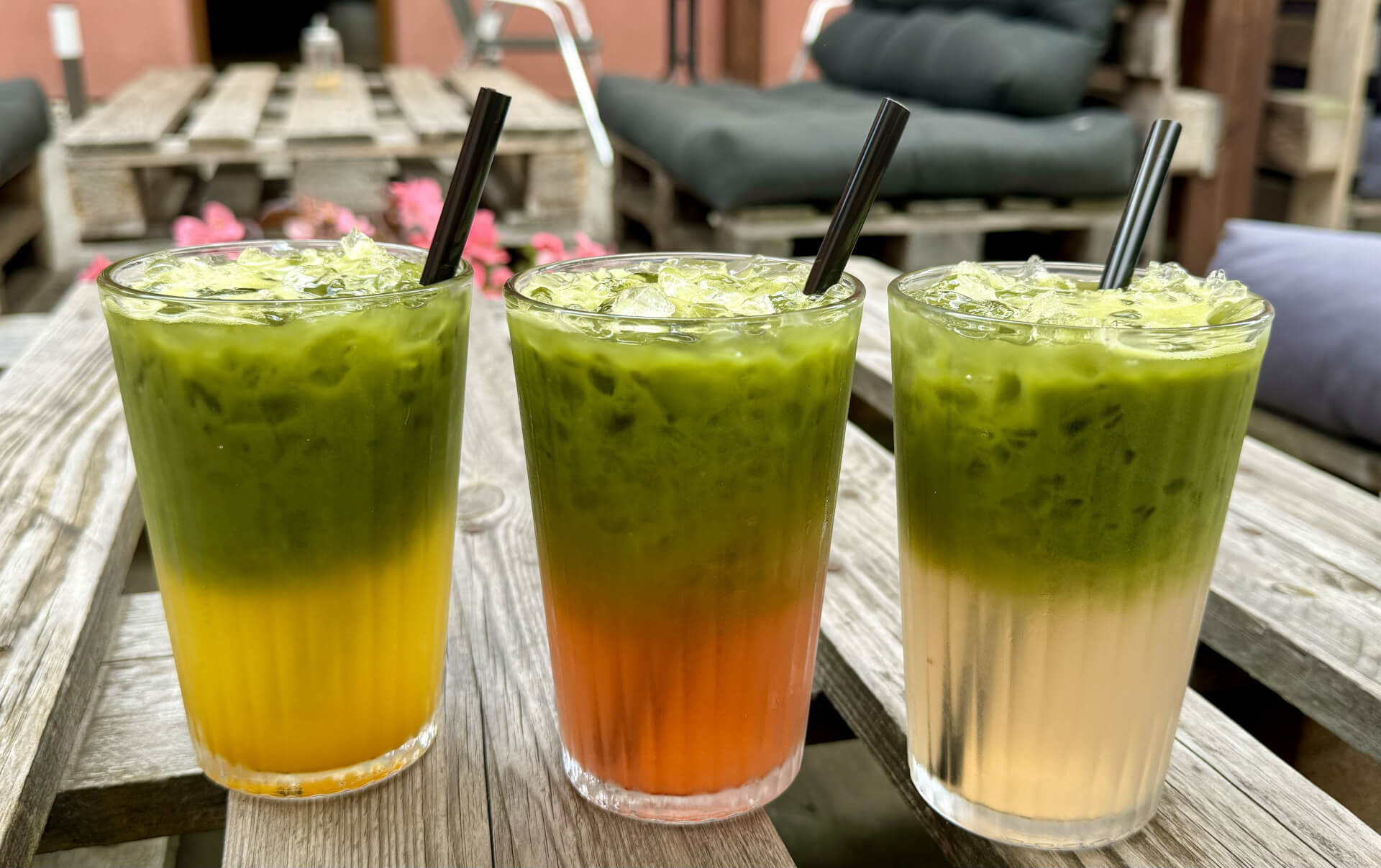 Míchané nápoje v Café Cassis Litvínov
